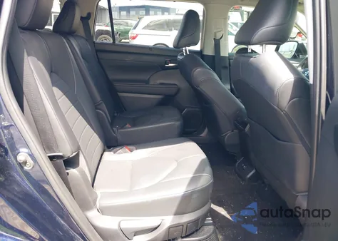 2020 Toyota Highlander Hybrid Xle z USA, uszkodzony, nr VIN 5TDGARAH6LS002440